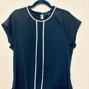 Tommy Hilfiger Navy Blue Blouse with White Accents size Large EUC